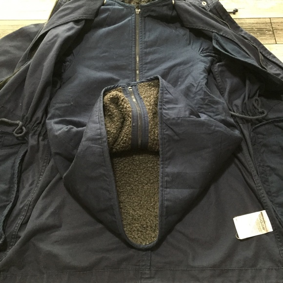 Gap Women’s Faux Fur Hooded - Picture 6 of 12